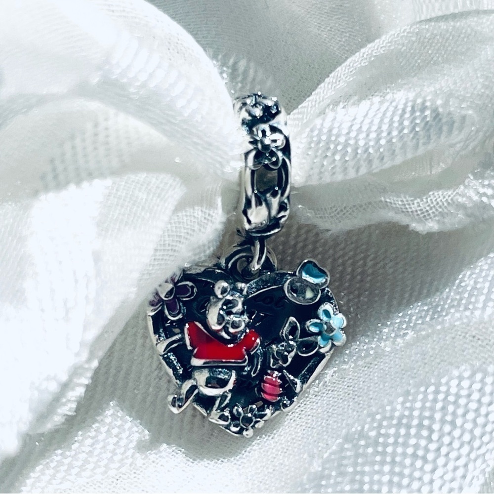 🐻 NWOT Winnie The Pooh & Piglet Charm ✨